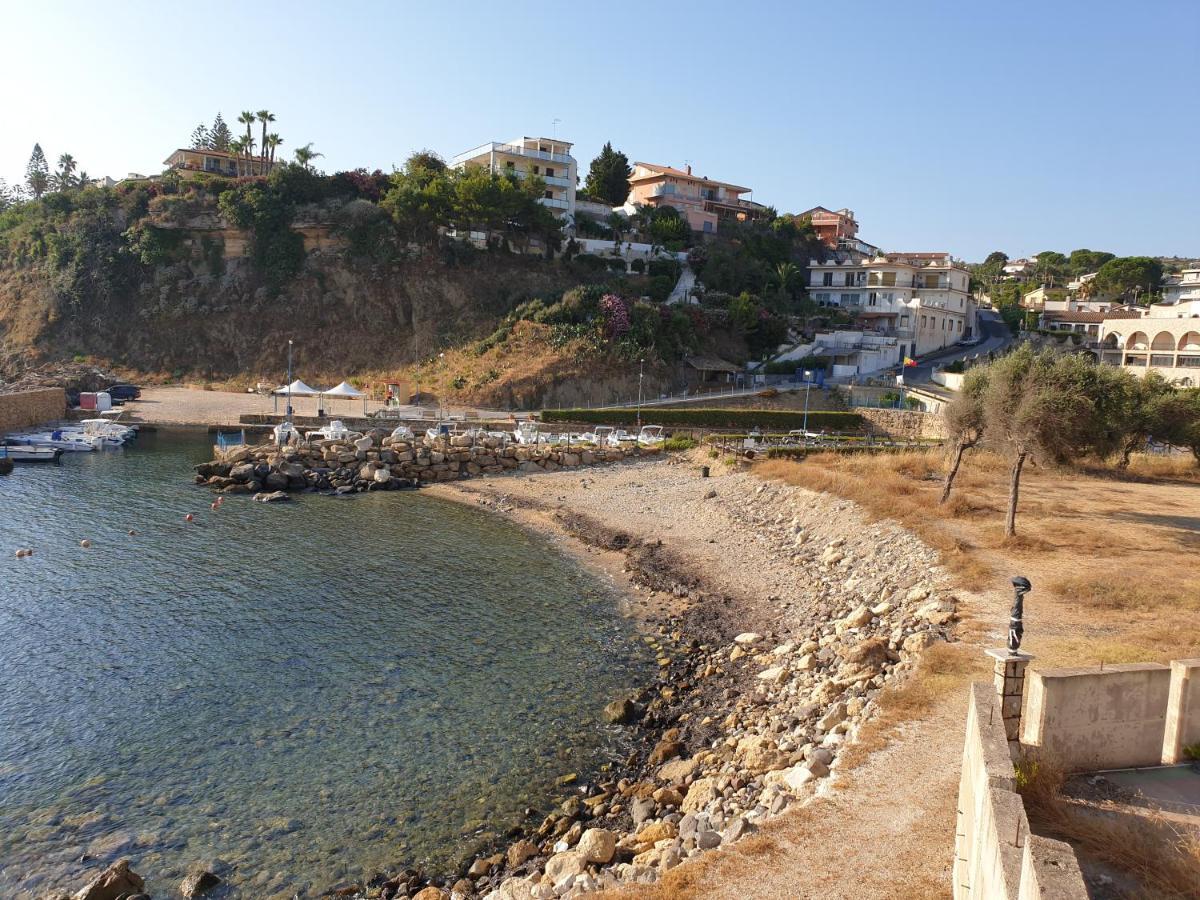 דירות אוגוסטה Rising Sun Bay מראה חיצוני תמונה